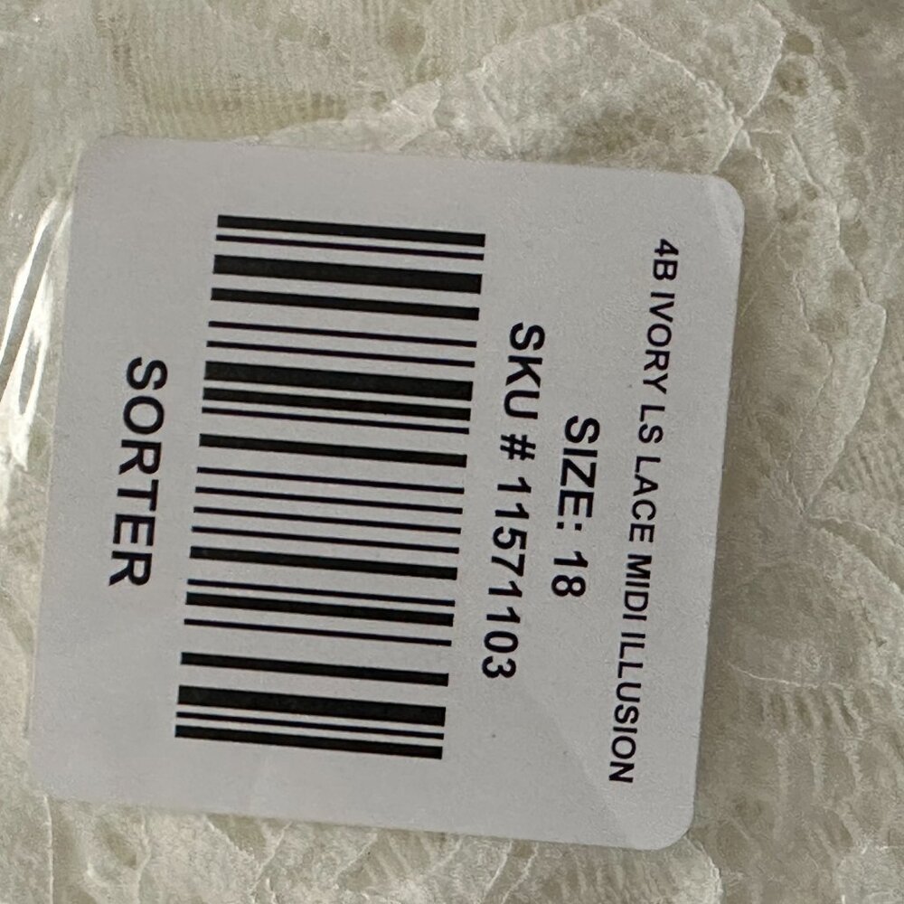 Plus Size Torrid Ivory Lace Tea-Length Wedding Dress Size 24 and Size 18 - Picture 9 of 13